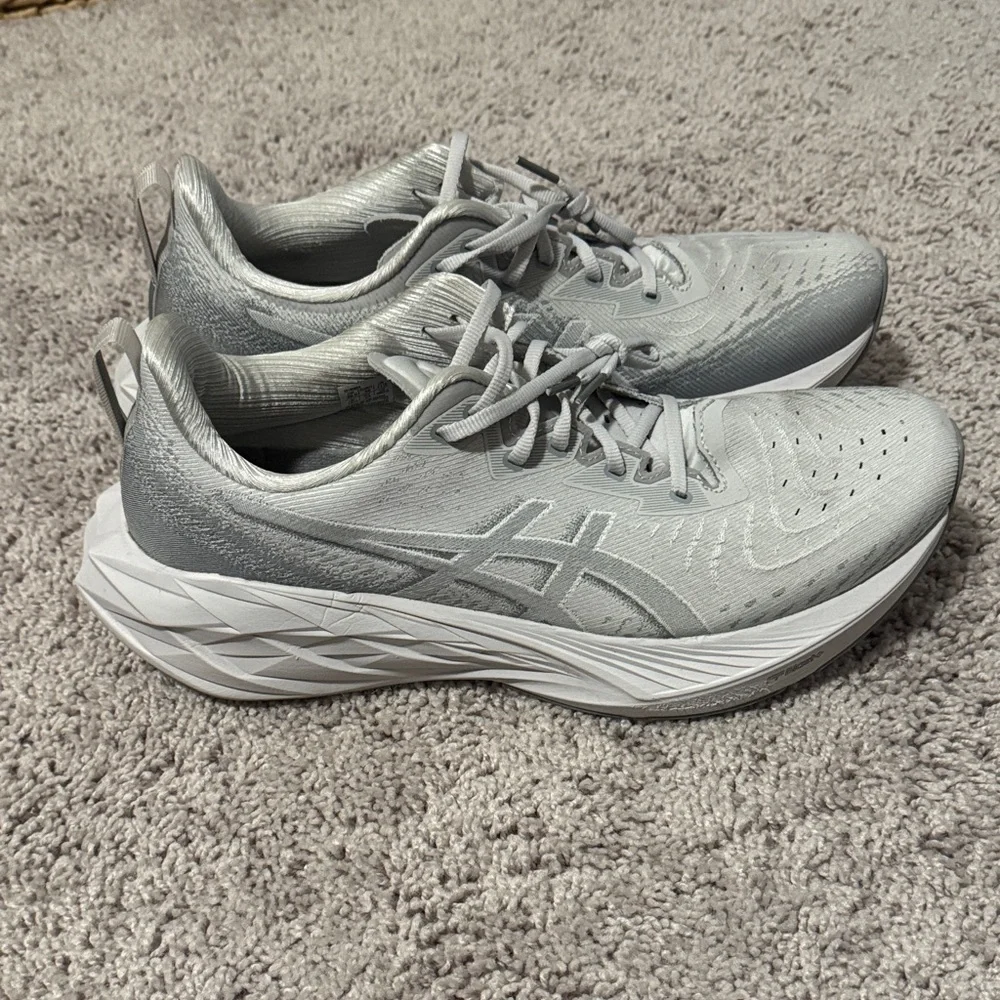 ASICS NovaBlast 4 Running Shoes - Picture 4 of 6